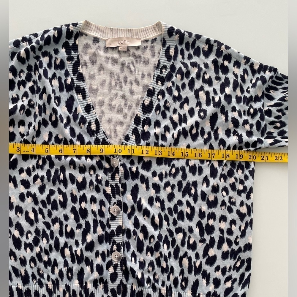 LOFT Cardigan Size XS Multicolor Animal Print Long Sleeve ButtonDown Pure Cotton - Picture 2 of 6